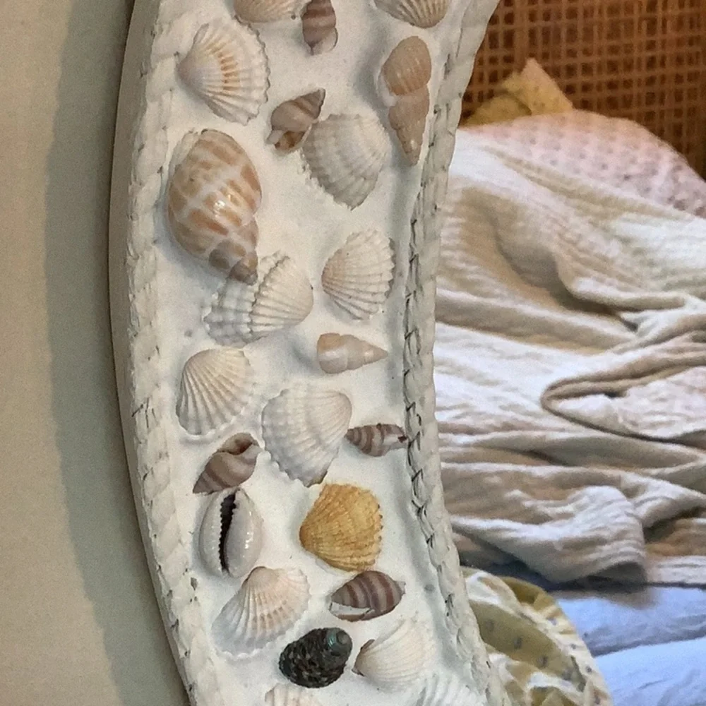 Vintage Chalk-ware Seashell Encrusted Oval Mirror